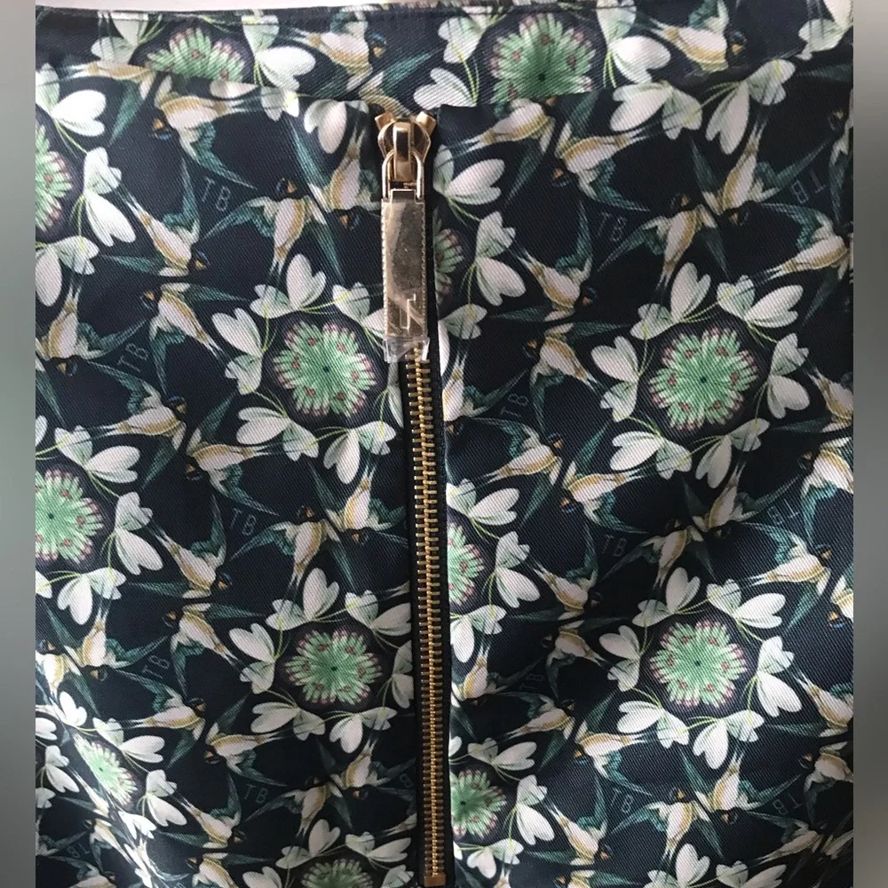 NWT Ted Baker mini skirt SZ 4 - Picture 8 of 9